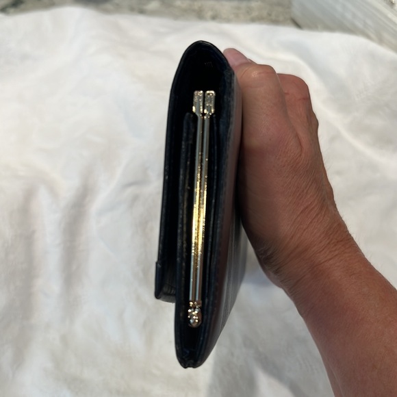 Vintage Celine C wallet in navy the kiss-lock - Picture 4 of 11
